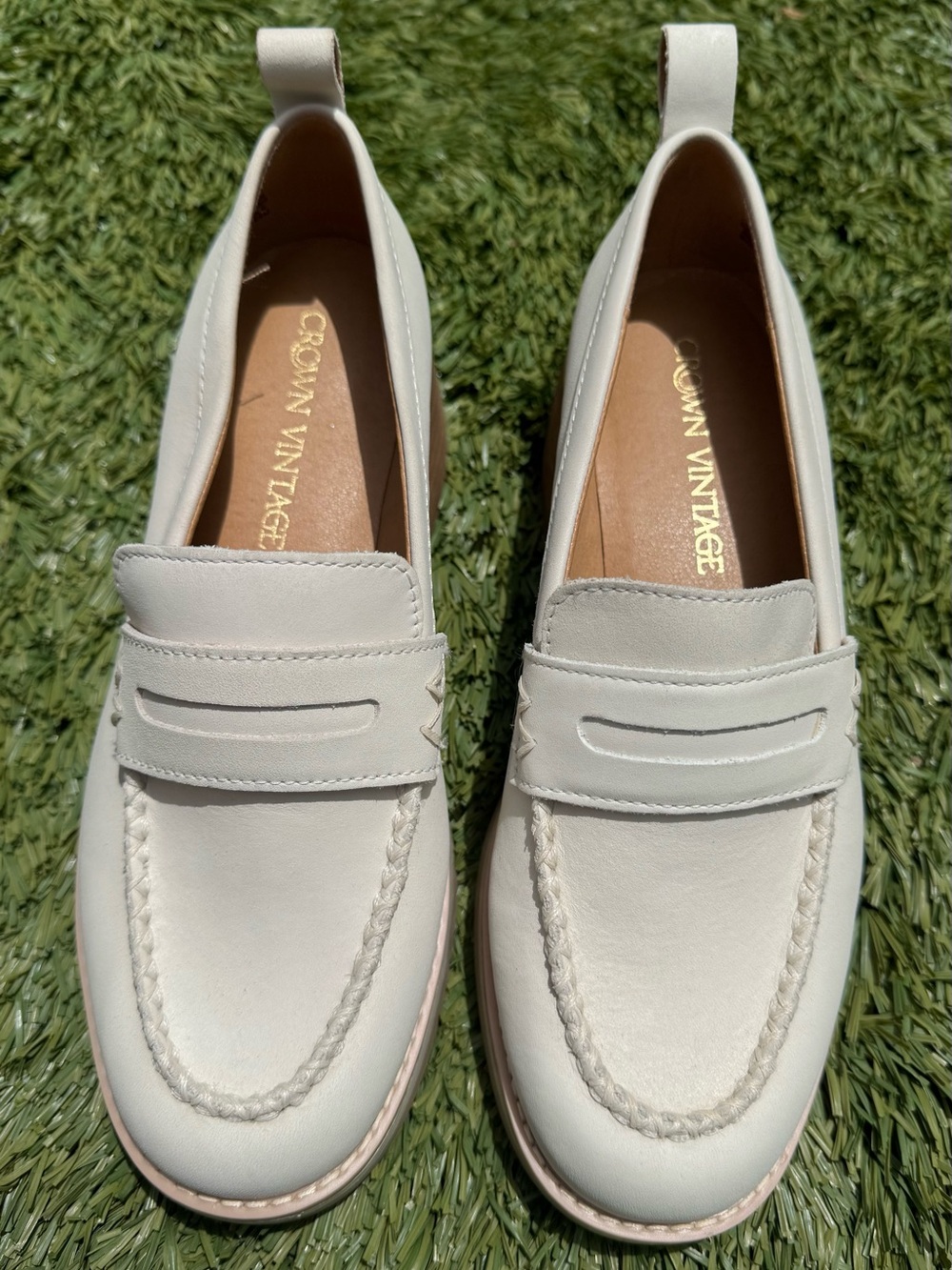 Crown Vintage Cream Loafers with Pale Pink Trim